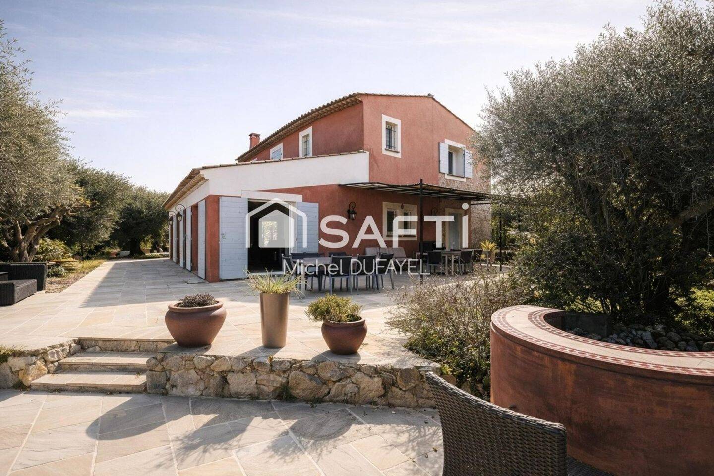 Maison à vendre, 205m², BAGNOLS EN FORET
