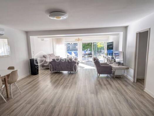 Maison à vendre 330 000 € 7 pièces 4 chambres 121 m² Plessis la Forêt Savigny-le-Temple 77176