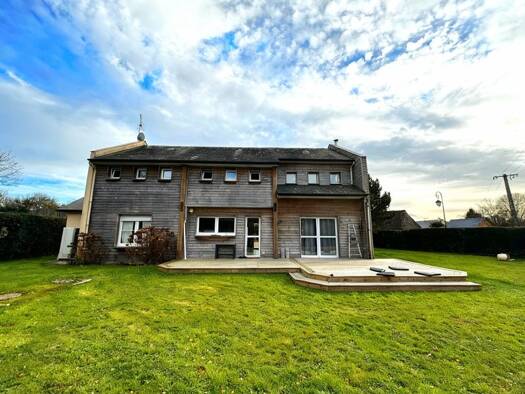 Maison à vendre 370 000 € 5 pièces 4 chambres 152 m² 1 516 m² de terrain Pont-Audemer 27500