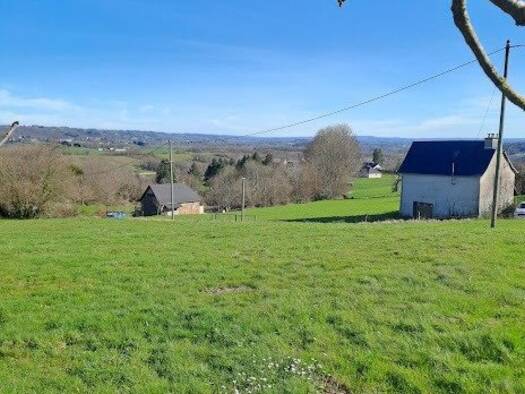 Terrain constructible à vendre 16 500 € 2 110 m² de terrain Chabrignac 19350