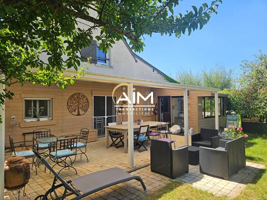 Maison à vendre 349 900 € 6 pièces 4 chambres 165 m² 1 081 m² de terrain Semblancay 37360