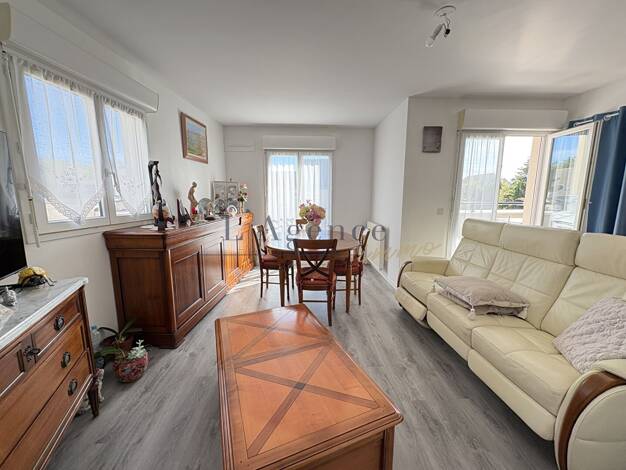 Appartement à vendre 259 000 € 3 pièces 2 chambres 64 m² Étage 2/3 Est Lamorlaye 60260