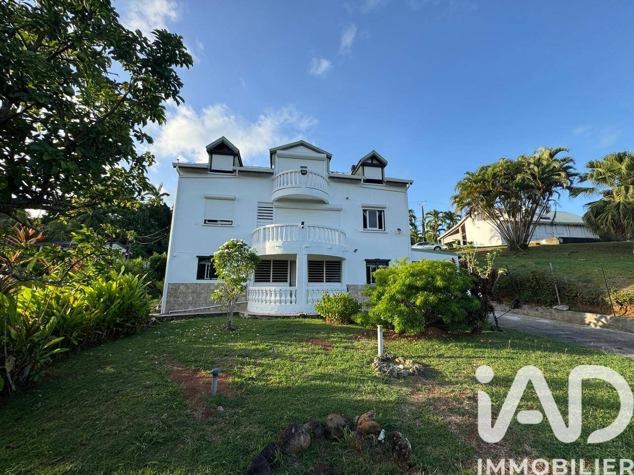 Maison à vendre, 174m², PETIT BOURG