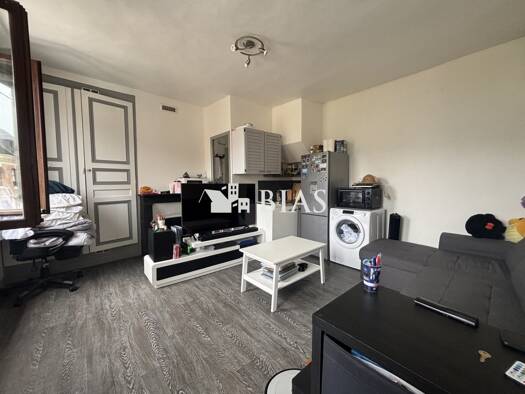 Appartement à louer 375 € 1 pièce 19,3 m² RDC Le Neubourg 27110