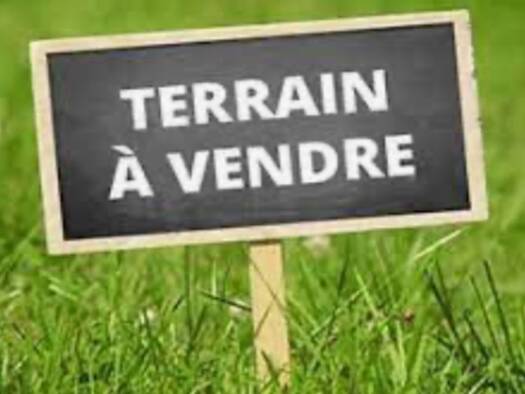 Terrain constructible viabilisé à vendre 59 000 € 643 m² de terrain Pogny 51240