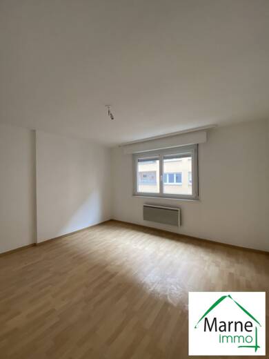 Appartement à louer 950 € 3 pièces 1 chambre 76,2 m² RDC Plaine des Bouchers-Centre Strasbourg 67000