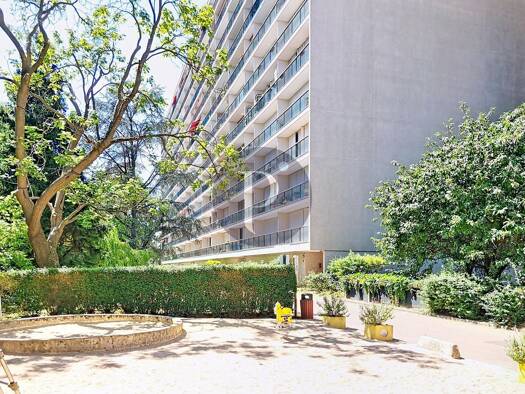 Appartement à vendre 325 000 € 3 pièces 2 chambres Étage 1/10 Centre Ville Ouest Villejuif 94800