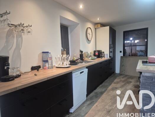 Maison de plain-pied à vendre 135 500 € 5 pièces 4 chambres 190 m² 1 872 m² de terrain Beuxes 86120