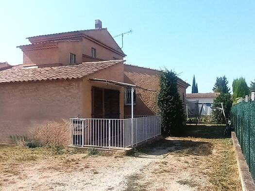 Maison à vendre 410 000 € 4 pièces 3 chambres 106 m² 400 m² de terrain Centre Ancien Pertuis 84120
