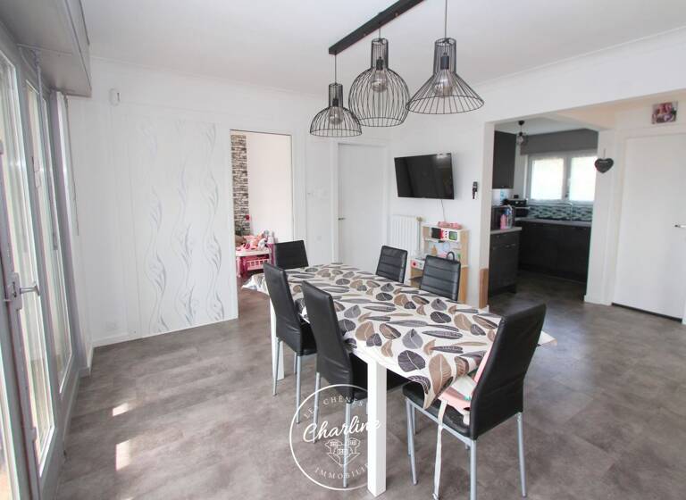 Maison de plain-pied à vendre 189 000 € 4 pièces 2<br/>chambres 65 m²<br/>superficie 440 m²<br/>terrain Ste Marie Aux Chenes 57255