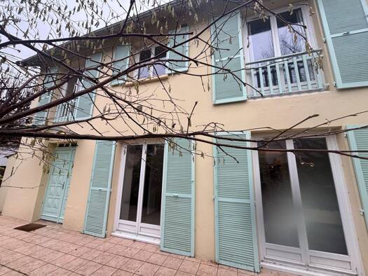 Villa à vendre 1 045 000 € 6 pièces 5 chambres 267 m² 530 m² de terrain Saint-Maur-Créteil Saint-Maur-des-Fossés 94100