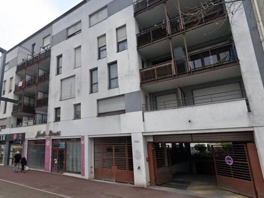 Parking à vendre 18 000 € Baudouin République Le Bourget 93350