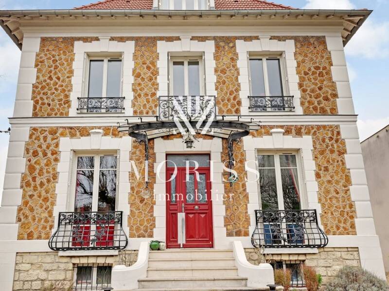 Maison à vendre, 247m², SAINT MAUR DES FOSSES