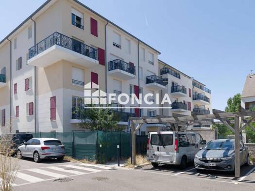 Appartement à vendre 135 000 € 2 pièces 1 chambre 40,9 m² Étage 3/4 Chateau Gaillard Dammarie-les-Lys 77190