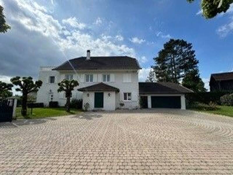 Maison à louer, 330m², SAINT GENIS POUILLY