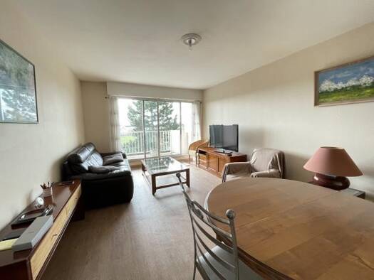 Appartement à louer 764 € 3 pièces 2 chambres 66 m² Étage 3/4 La Haire Vigné Caen 14000