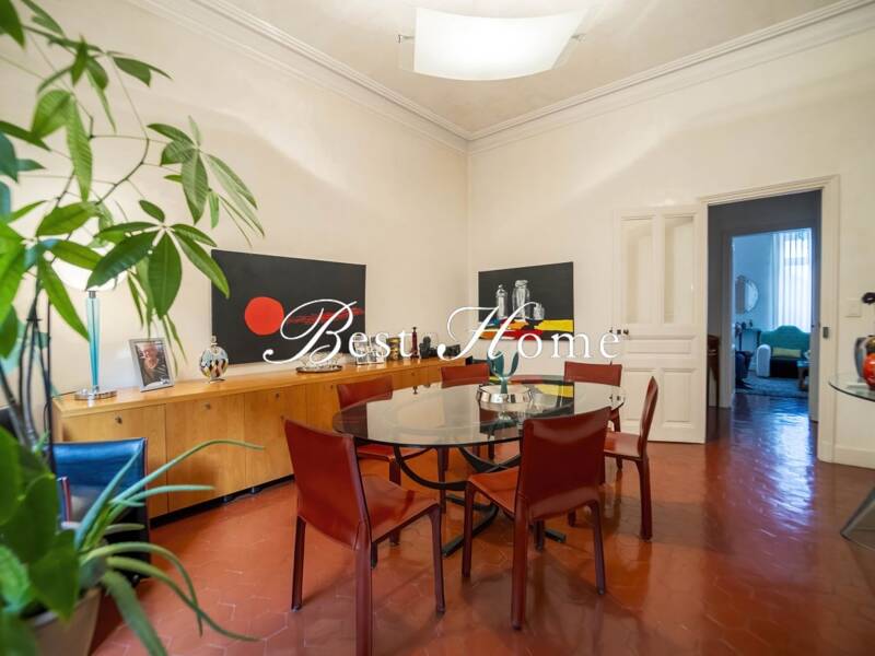 Maison à vendre, 245m², NIMES