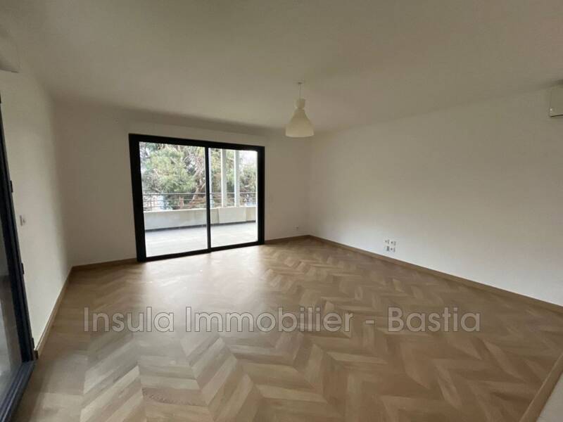 Maison à louer, 69m², BASTIA