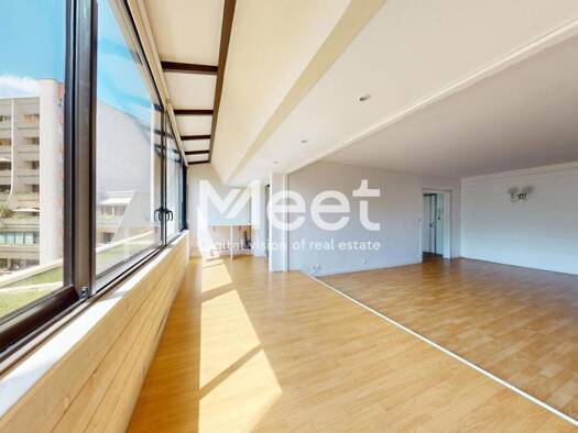 Appartement à louer 1 450 € 4 pièces 3 chambres 99 m² 3ème étage Le Gandouget-Pré-Yvelines-Parc Élancourt 78990