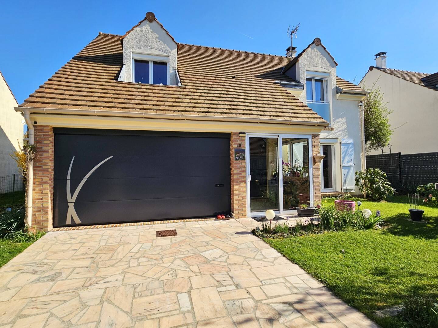 Maison à vendre, 125m², MANDRES LES ROSES