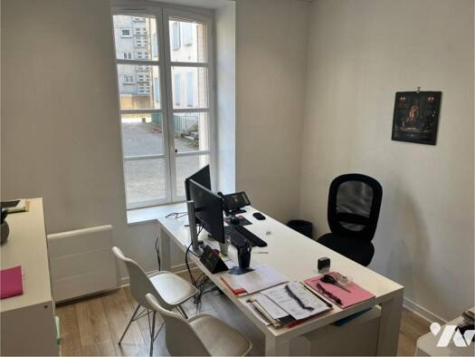 Local commercial à louer 2 050 € Rennes 35200