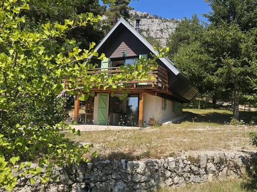 Chalet à vendre 199 000 € 3 pièces 2 chambres 60 m² Caille 06750