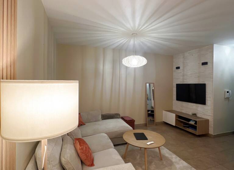 Appartement à vendre 250 000 € 2 pièces 1<br/>chambre 49 m²<br/>superficie RDC/2<br/>étage Vetraz Monthoux 74100