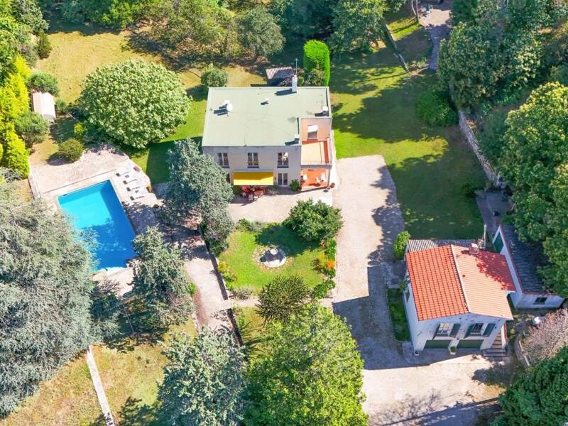 Maison à vendre, 191m², BERRE LES ALPES