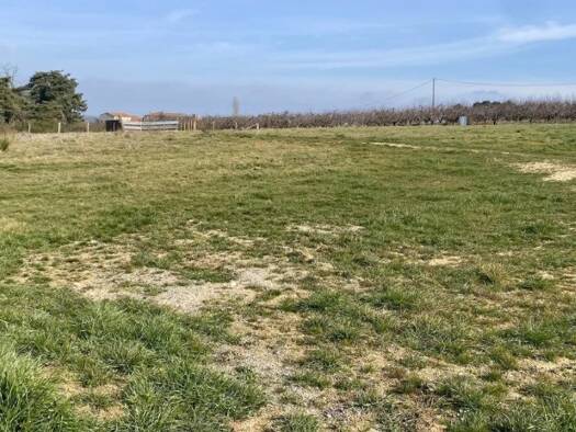 Terrain constructible viabilisé à vendre 59 000 € 760 m² de terrain Étables 07300