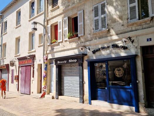 Immeuble à vendre 367 500 € 111 m² Carmes-Infirmieres-Thiers Avignon 84000
