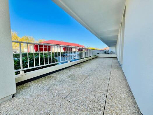 Appartement à vendre 146 280 € 1 pièce 28 m² RDC Saint Pierre Royan 17200