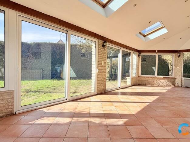 Maison à vendre 371 000 € 5 pièces 3 chambres 119 m² 824 m² de terrain Senlis 60300