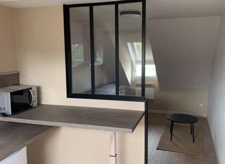 Appartement à louer 495 € 1 pièce 20 m²<br/>superficie 1er<br/>étage Route de Norroy-Château-Le Village Woippy 57140