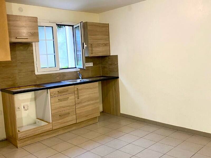 Maison à louer, 28m², SAINT GERMAIN LES ARPAJON