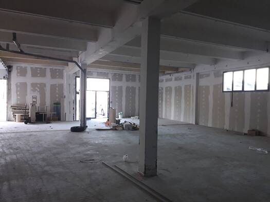 Local d'activités à louer 3 125 € 629 m² d'espace de stockage Saint Claude - Torcols Besançon 25000