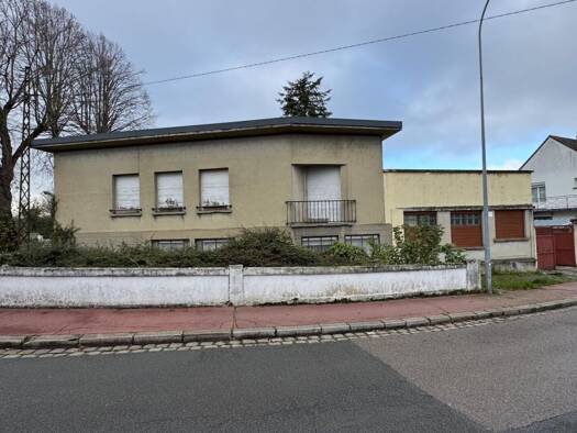 Maison à vendre 315 000 € 10 pièces 6 chambres 212 m² 650 m² de terrain La Gare-Rouvroy-La Portelette Abbeville 80100