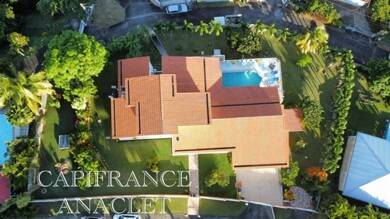 Maison à vendre 895 000 € 10 pièces 9 chambres 345 m² Schoelcher 97233