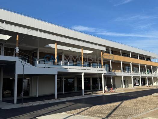 Local commercial à vendre 94 810 € 38 m² de surface de vente Sablar-Rive Droite Dax 40100