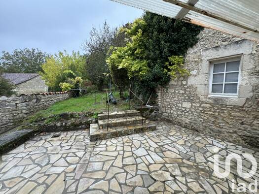 Immeuble à vendre 135 000 € 127 m² Ronsenac 16320