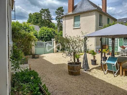 Immeuble à vendre 409 000 € 560 m² La Roche-Posay 86270