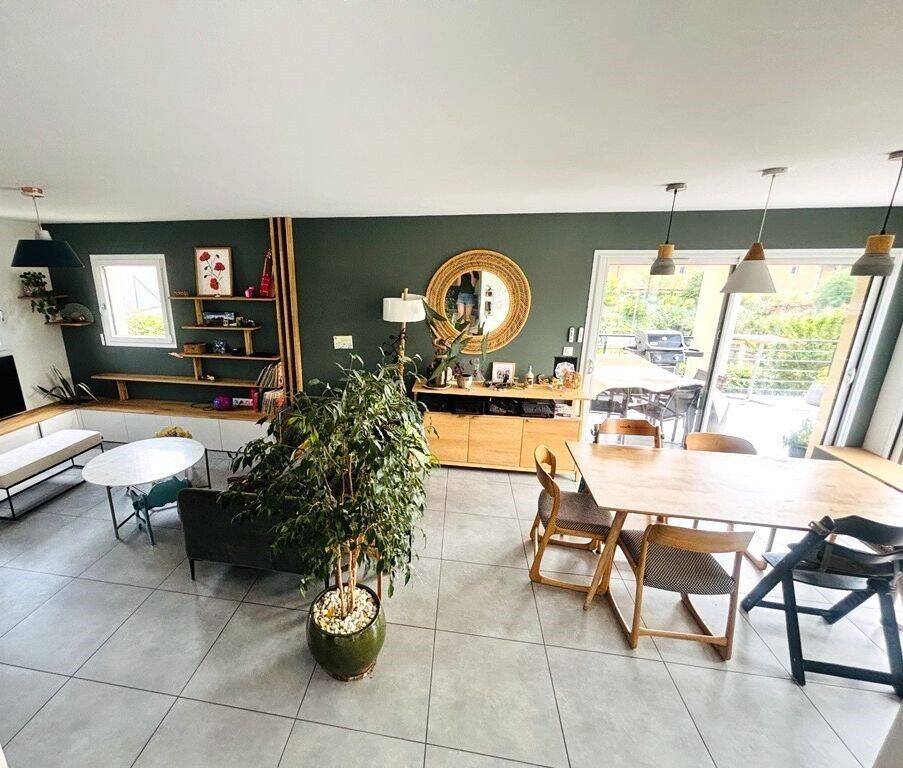 Maison à vendre, 111m², SATHONAY VILLAGE