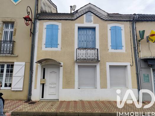 Immeuble à vendre 139 000 € 238 m² Viella 32400