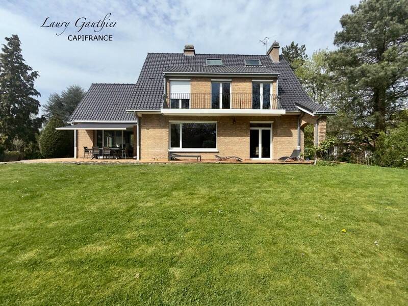 Maison à vendre, 208m², LA CHAPELLE D'ARMENTIERES
