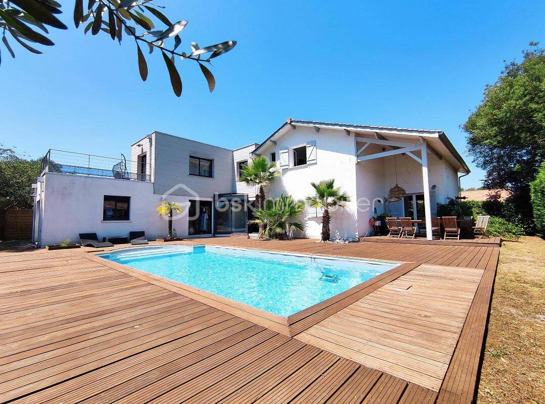 Maison à vendre, 188m², GUJAN MESTRAS