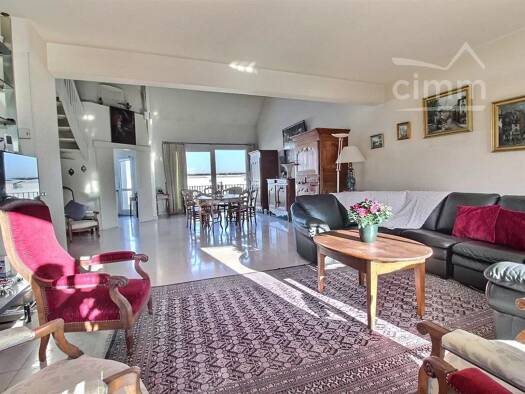 Appartement à vendre 710 000 € 6 pièces 4 chambres 215 m² 2ème étage Angers 49000