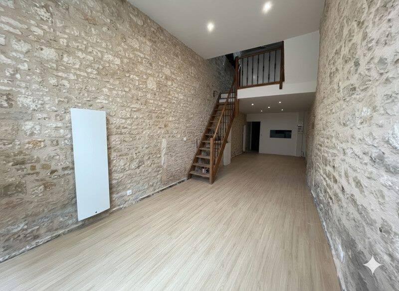 Maison à louer, 84m², NANTEUIL EN VALLEE