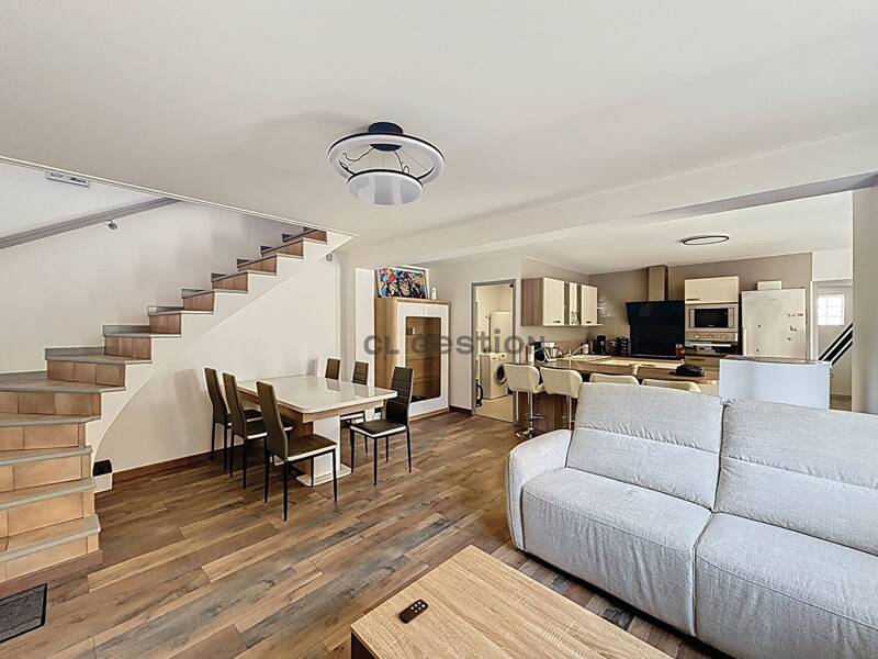 Maison à louer, 82m², SAINT MAURICE DE REMENS