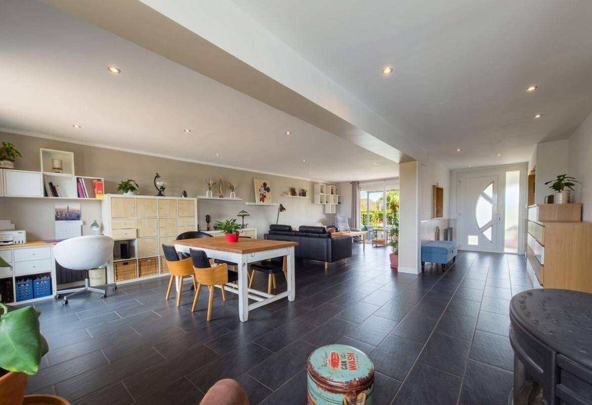 Maison à vendre, 216m², CRECY LA CHAPELLE