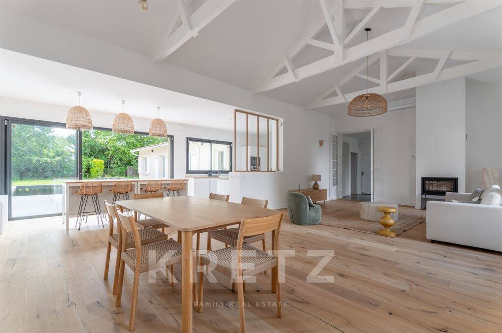 Maison à vendre, 265m², MERIGNAC