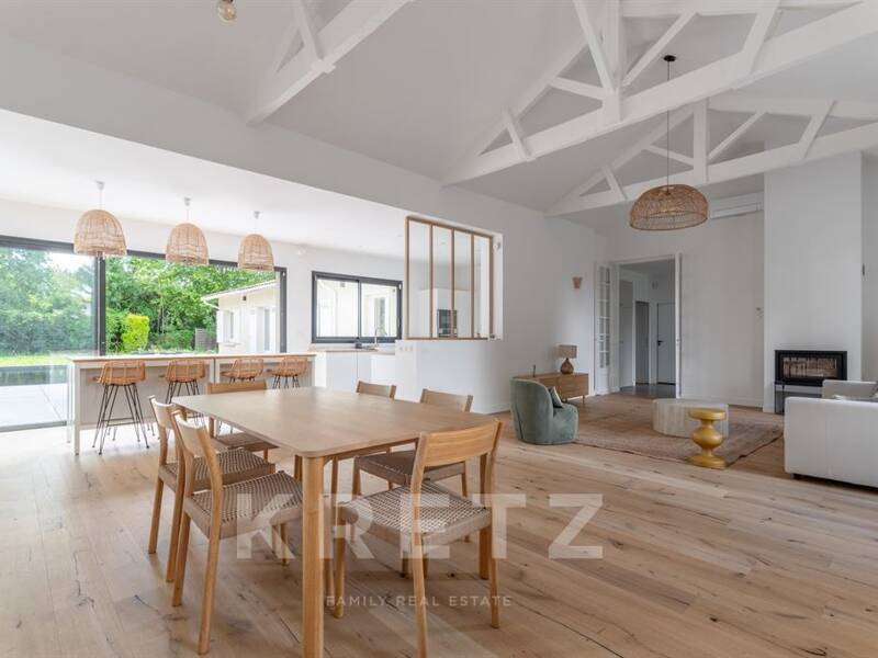 Maison à vendre, 265m², MERIGNAC